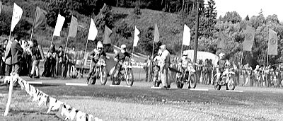 Motokros národů 1975 - trénink startu - Foto: Ladislav Havel