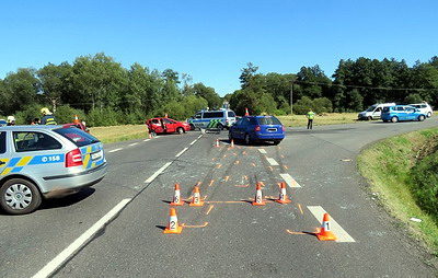 Nehoda na křižovatce u Višňové 31. 8. - foto: Policie ČR